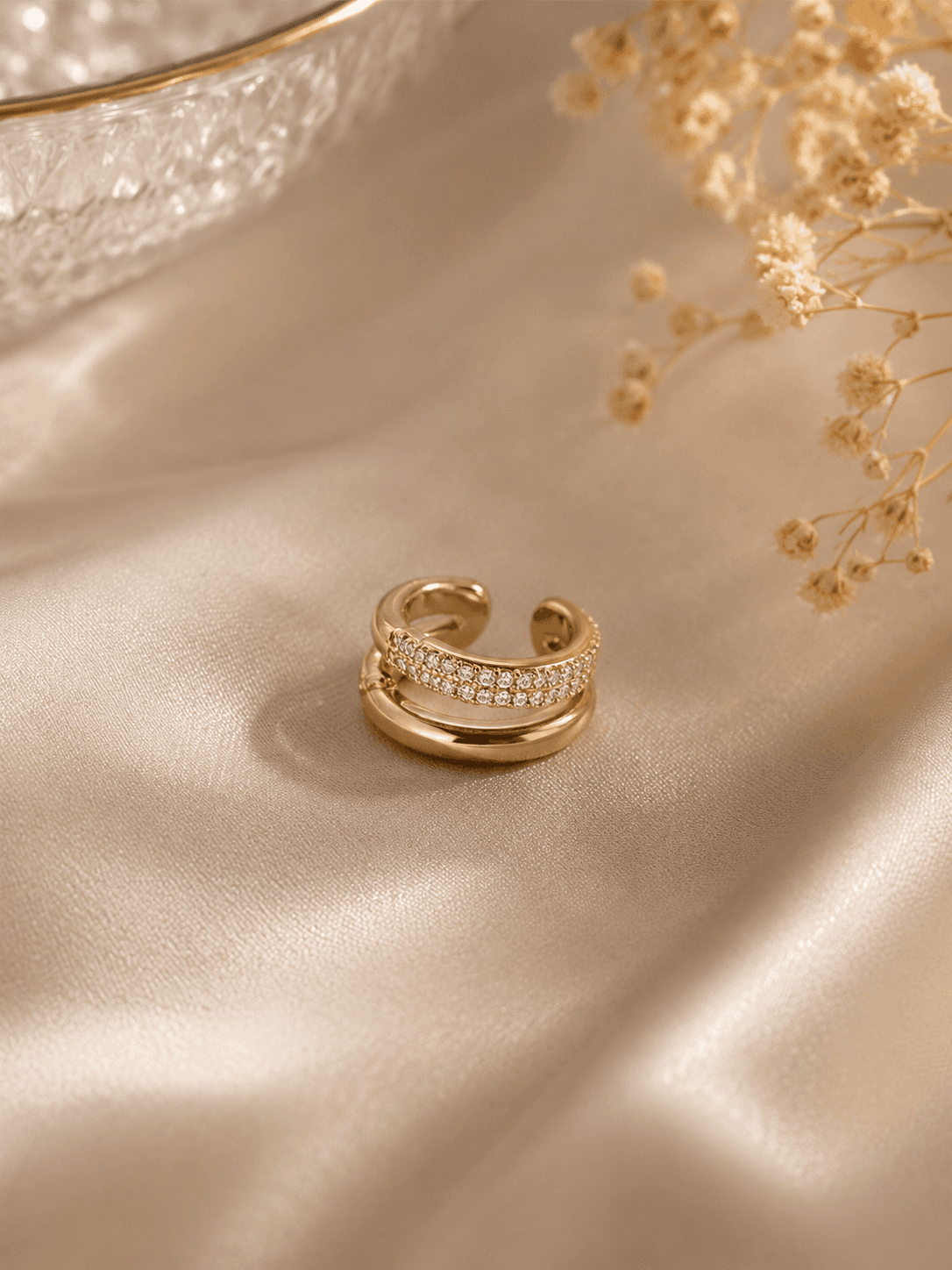 Brinco Fake Piercing Dourado Glow